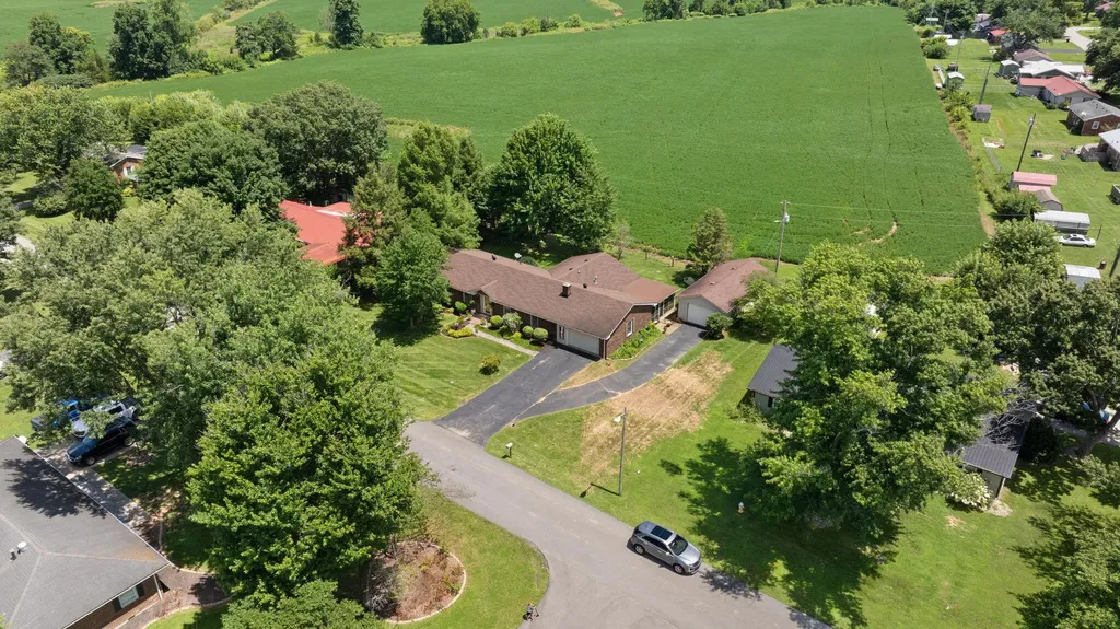 206 Stevens Court Campbellsville KY 42718