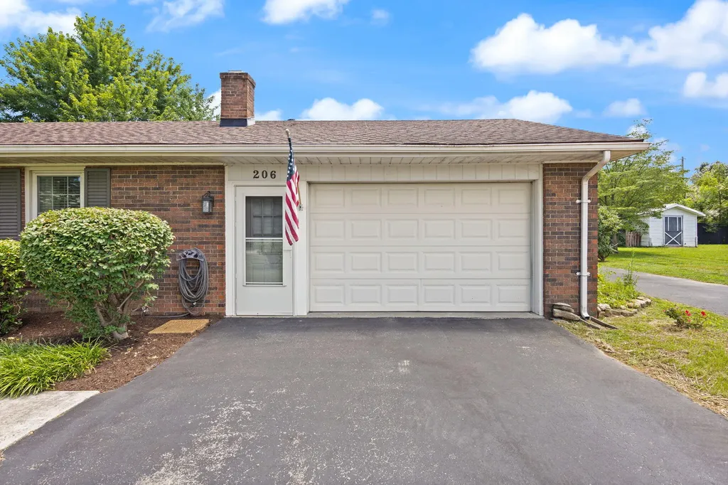206 Stevens Court Campbellsville KY 42718