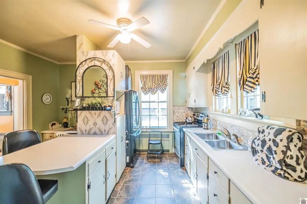 2104 Monroe Street Paducah KY 42001