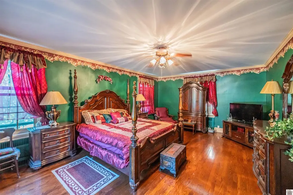 2104 Monroe Street Paducah KY 42001