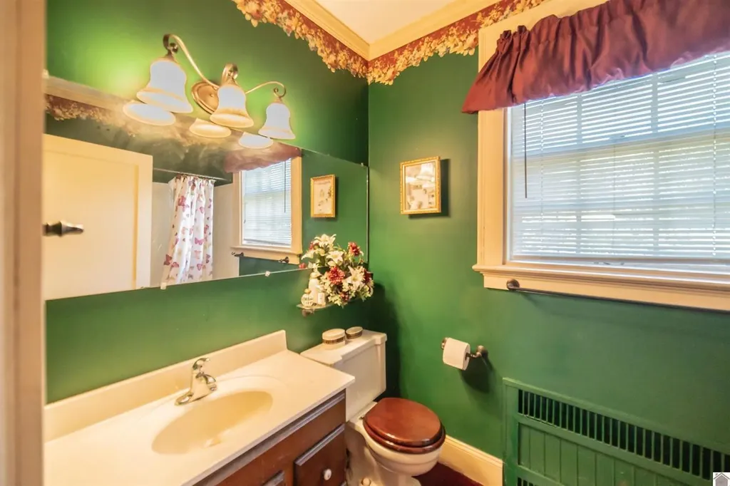 2104 Monroe Street Paducah KY 42001