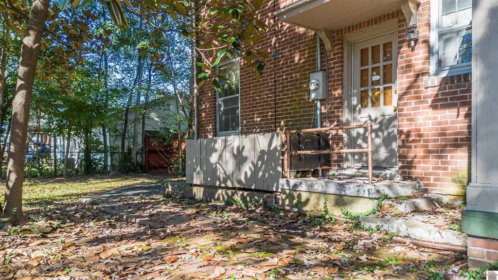 2104 Monroe Street Paducah KY 42001