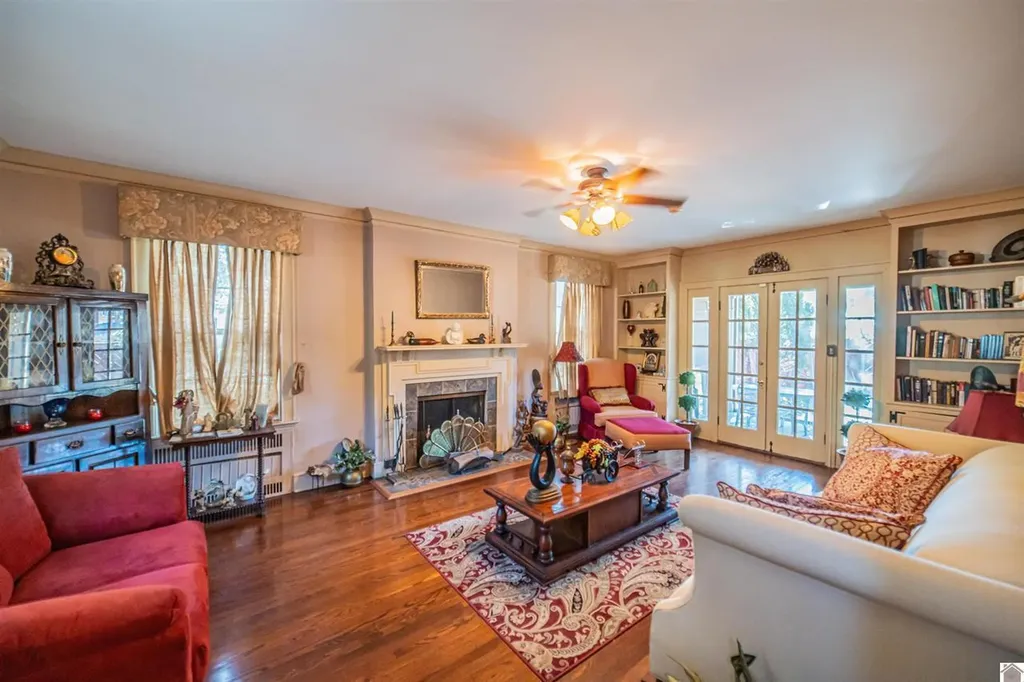 2104 Monroe Street Paducah KY 42001