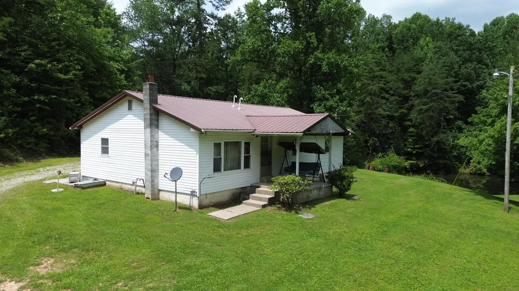 2450 S State Highway 233 Gray KY 40734