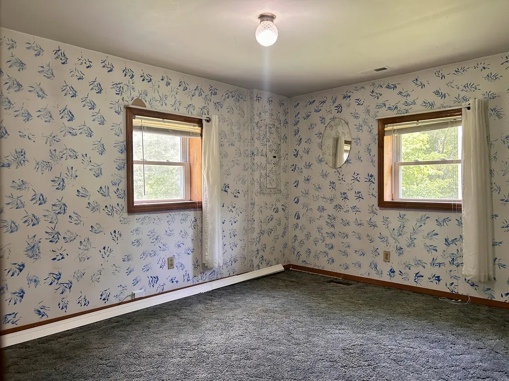 2450 S State Highway 233 Gray KY 40734