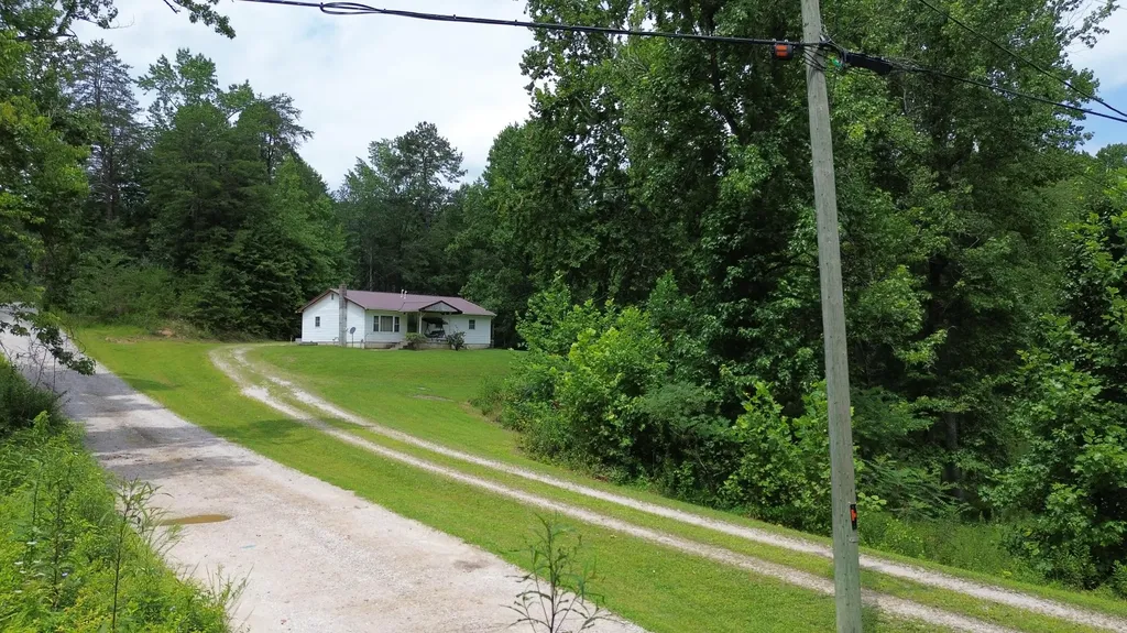 2450 S State Highway 233 Gray KY 40734