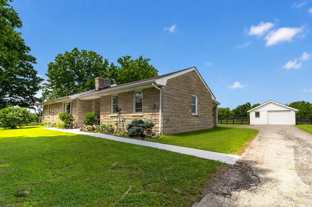 1730 Woods Road Nicholasville KY 40356