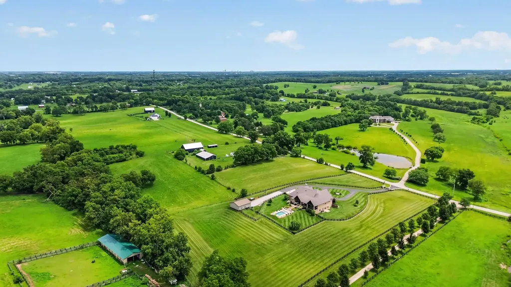 1730 Woods Road Nicholasville KY 40356