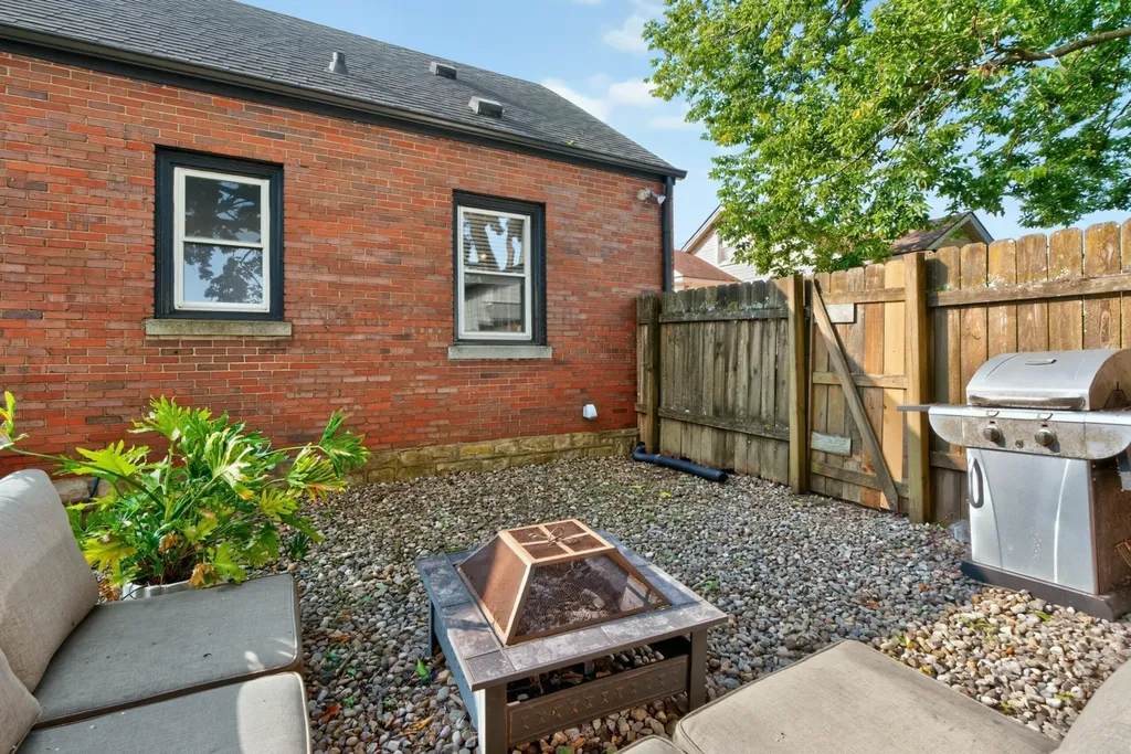 721 Headley Avenue Lexington KY 40508