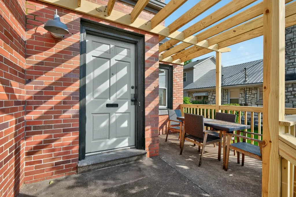 721 Headley Avenue Lexington KY 40508