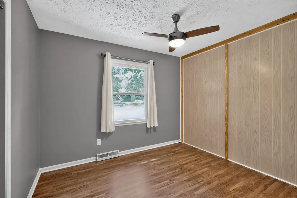589 Plainview Road Lexington KY 40517