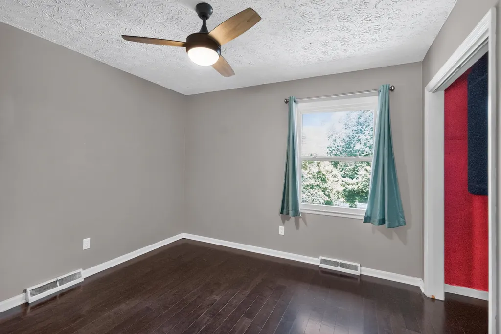 589 Plainview Road Lexington KY 40517