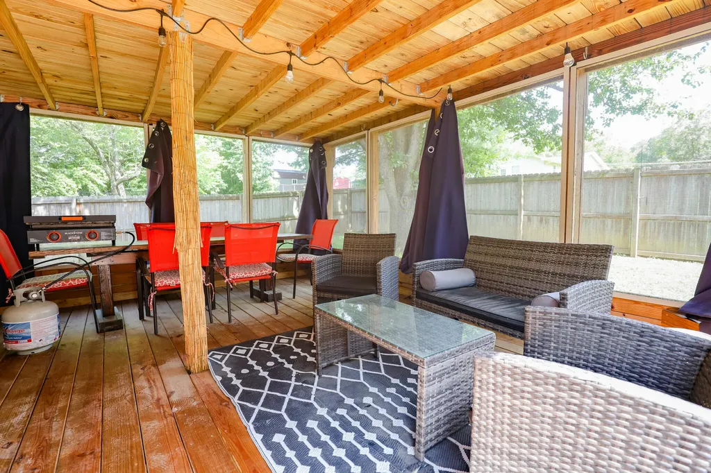 332 Anita Drive Paducah KY 42003