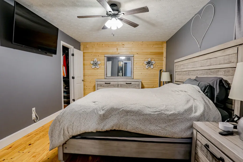 332 Anita Drive Paducah KY 42003