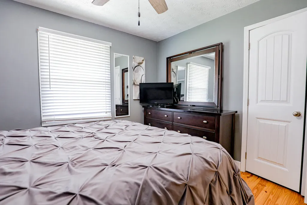 332 Anita Drive Paducah KY 42003