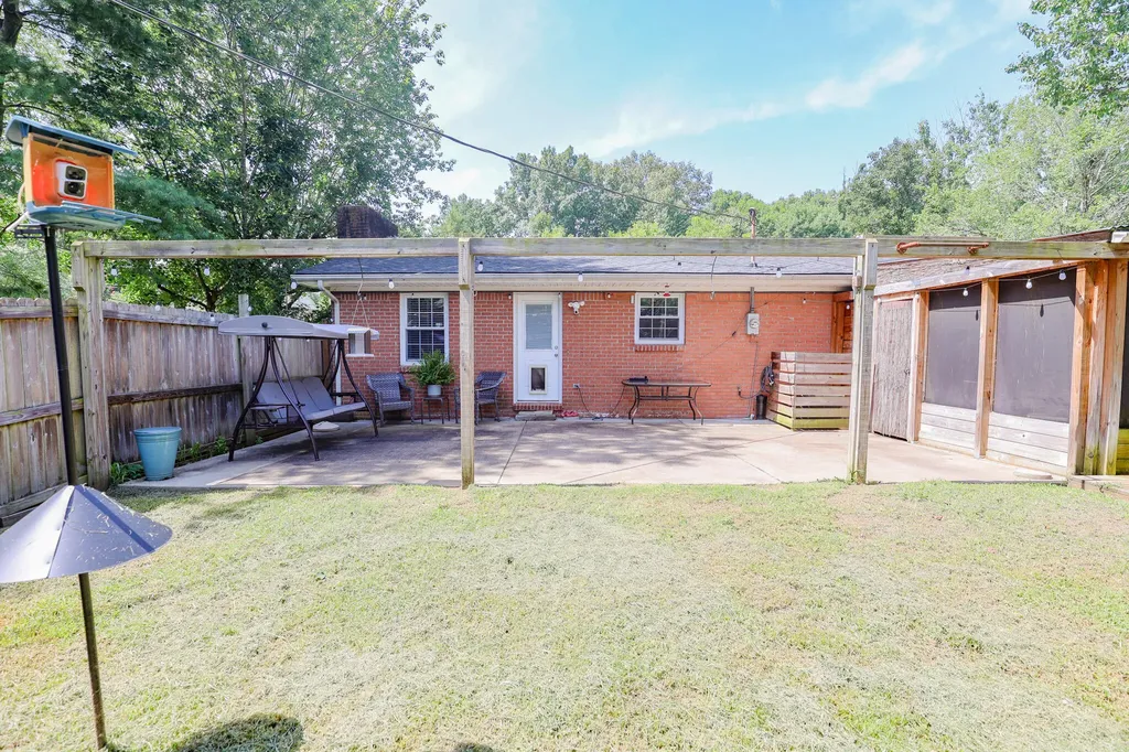 332 Anita Drive Paducah KY 42003