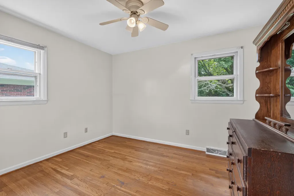 2184 Stephens Lane Lexington KY 40504