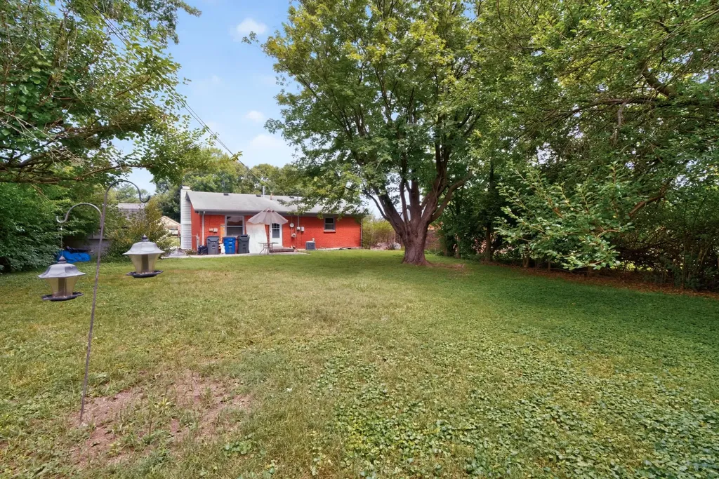 2184 Stephens Lane Lexington KY 40504