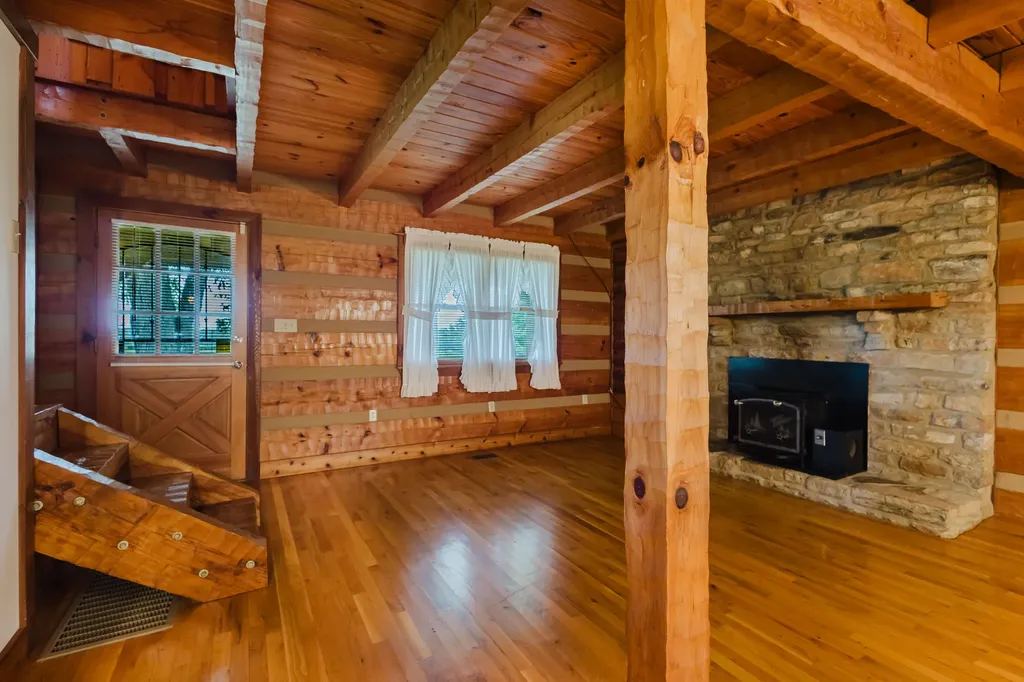 210 Hensley Lane Richmond KY 40475