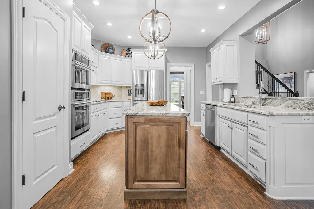 216 Avawam Drive Richmond KY 40475
