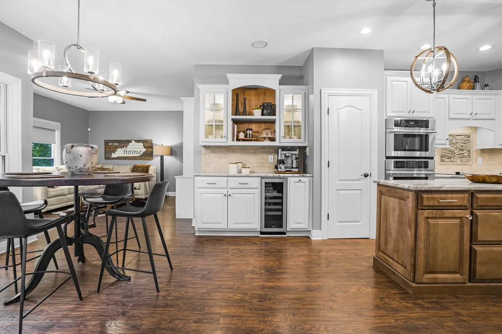 216 Avawam Drive Richmond KY 40475
