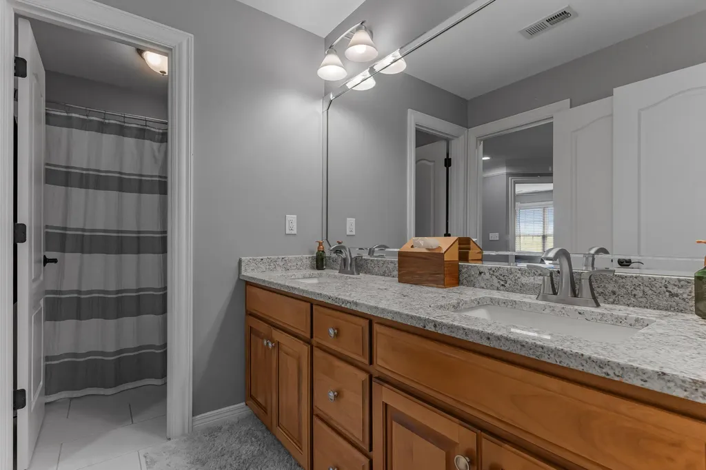 216 Avawam Drive Richmond KY 40475