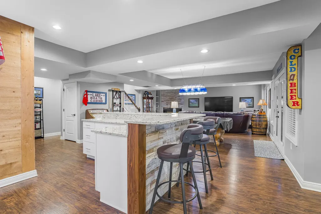 216 Avawam Drive Richmond KY 40475