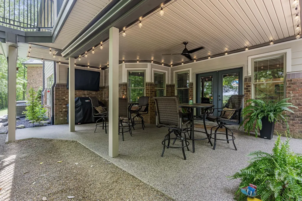 216 Avawam Drive Richmond KY 40475