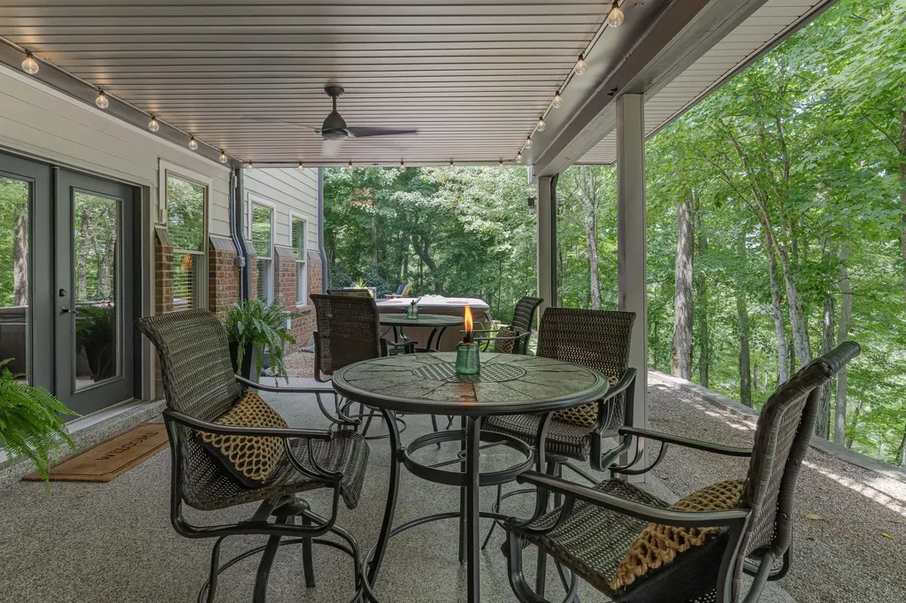 216 Avawam Drive Richmond KY 40475