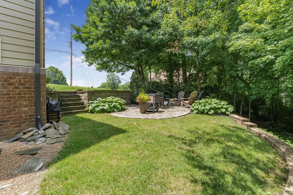 216 Avawam Drive Richmond KY 40475