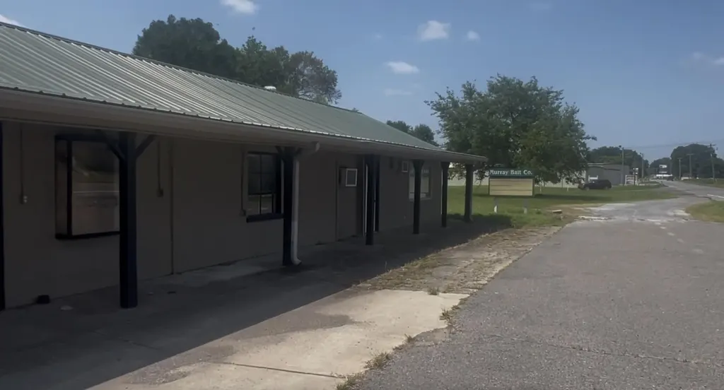 3415 Ky-94 Murray KY 42071