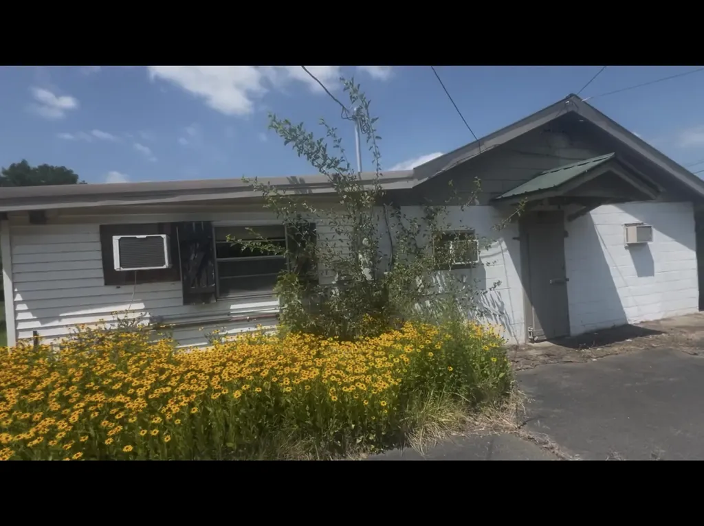 3415 Ky-94 Murray KY 42071
