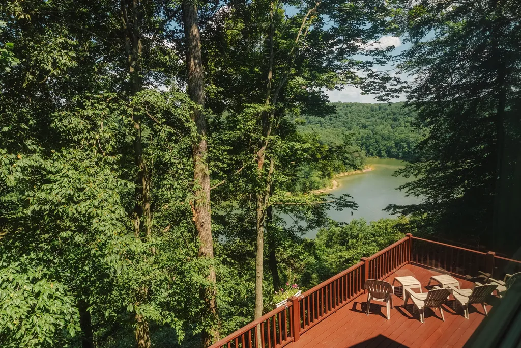 771 Cliffside Drive Russell Springs KY 42642