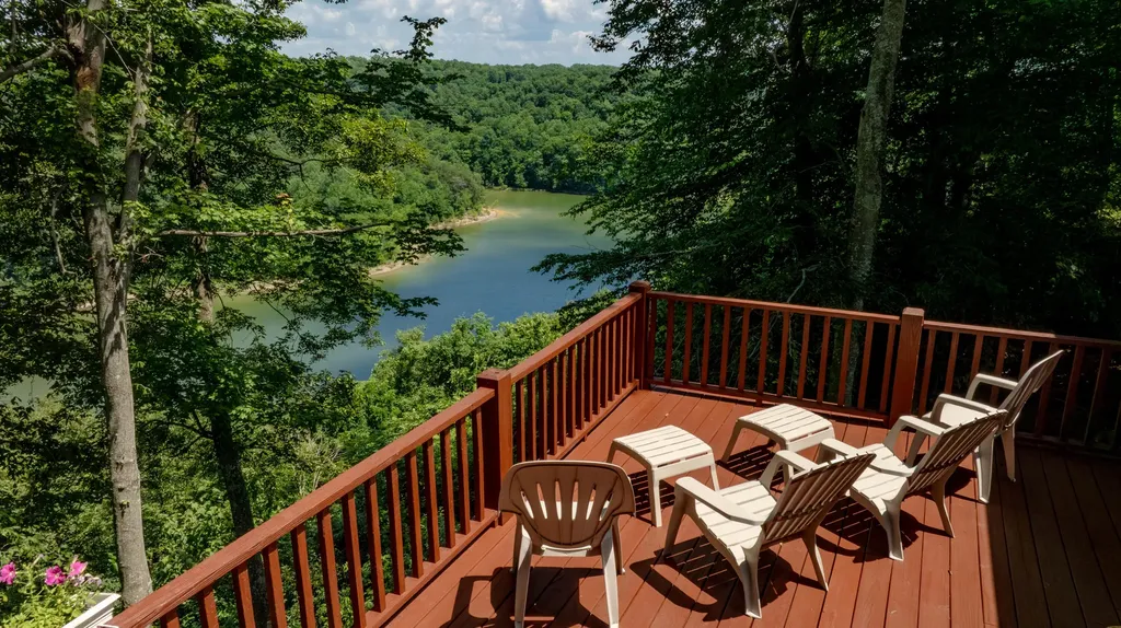 771 Cliffside Drive Russell Springs KY 42642