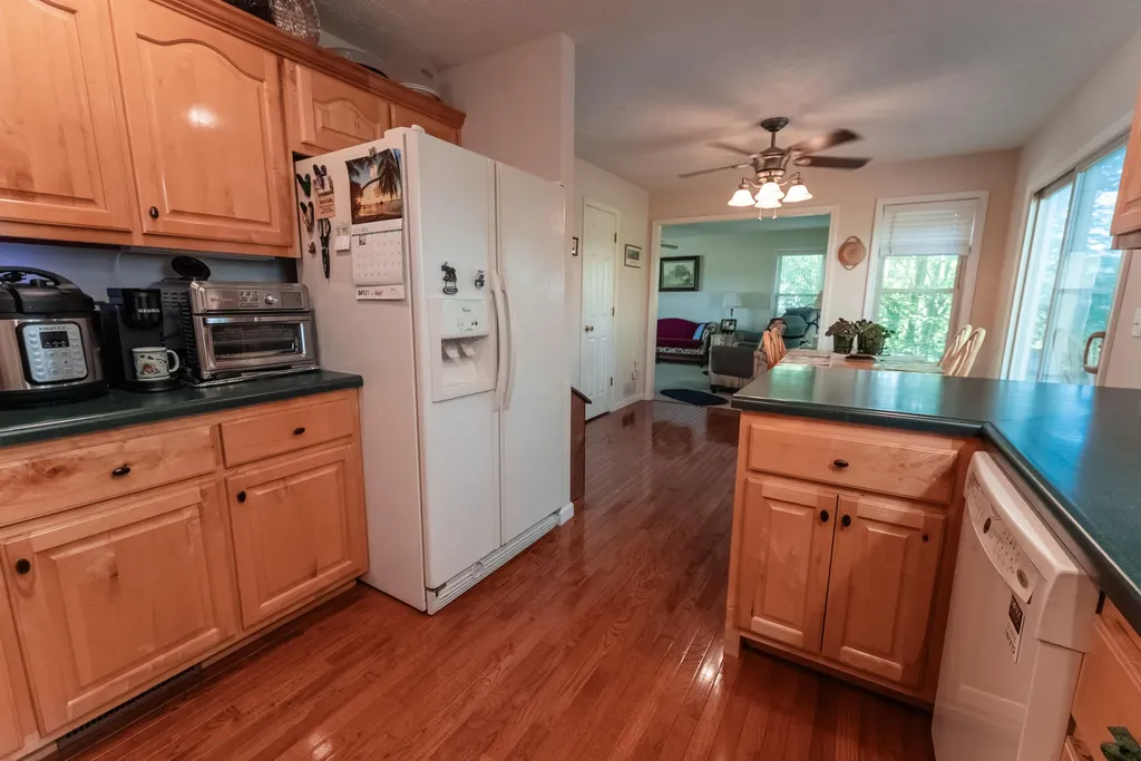 771 Cliffside Drive Russell Springs KY 42642