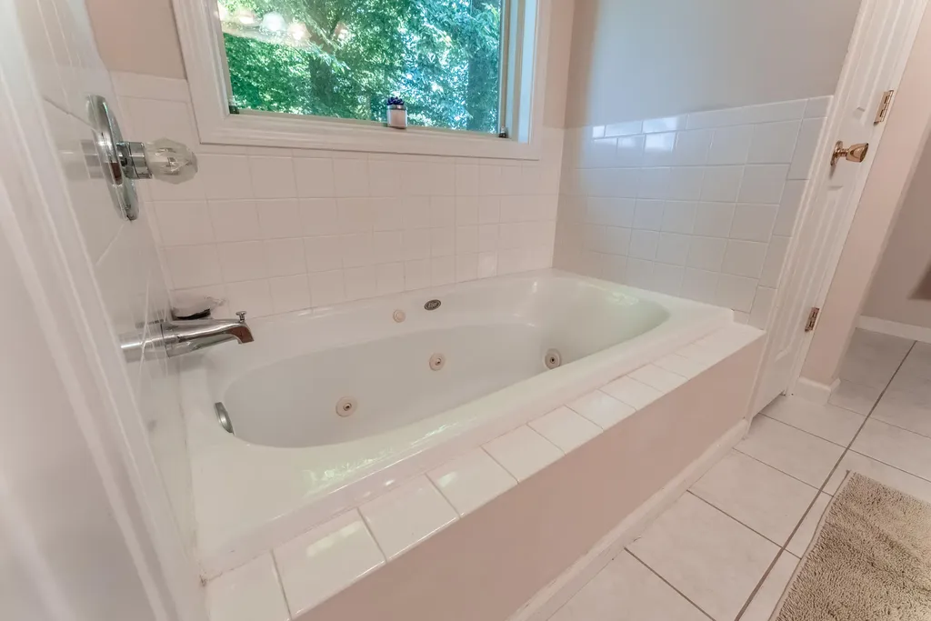 771 Cliffside Drive Russell Springs KY 42642