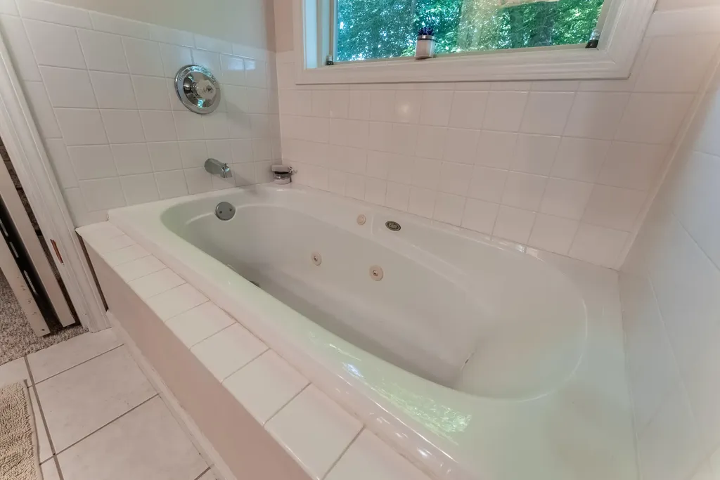 771 Cliffside Drive Russell Springs KY 42642