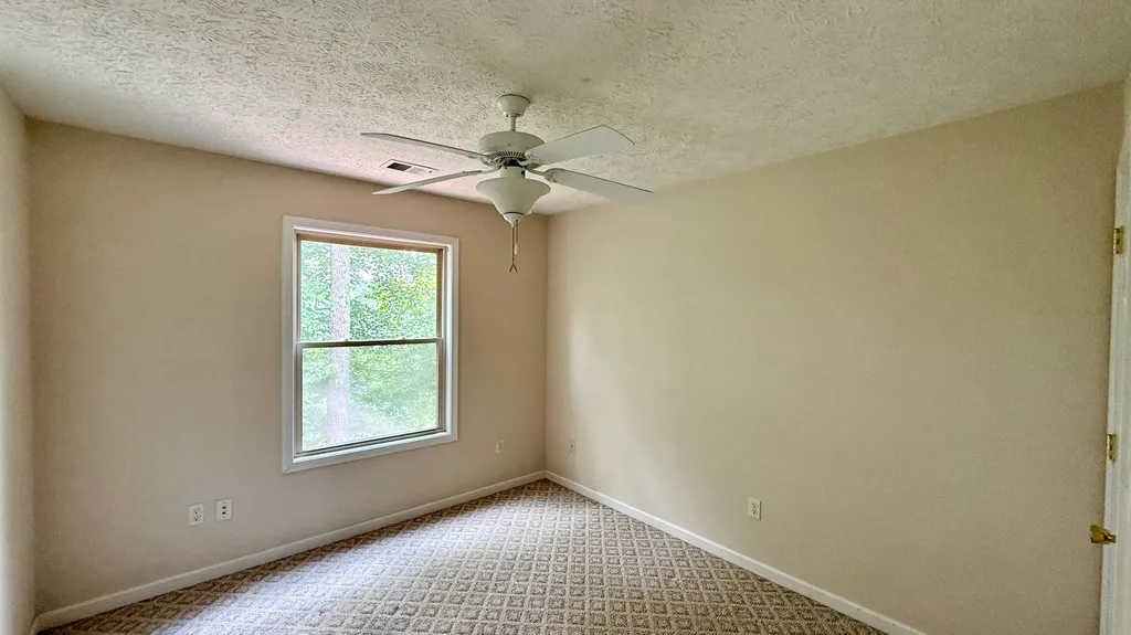 771 Cliffside Drive Russell Springs KY 42642