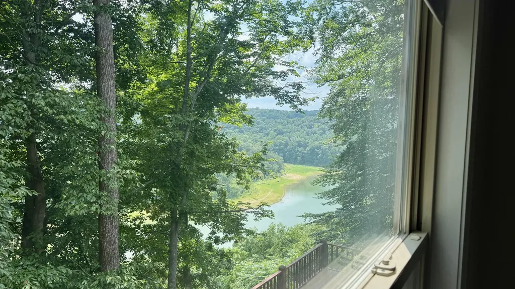 771 Cliffside Drive Russell Springs KY 42642