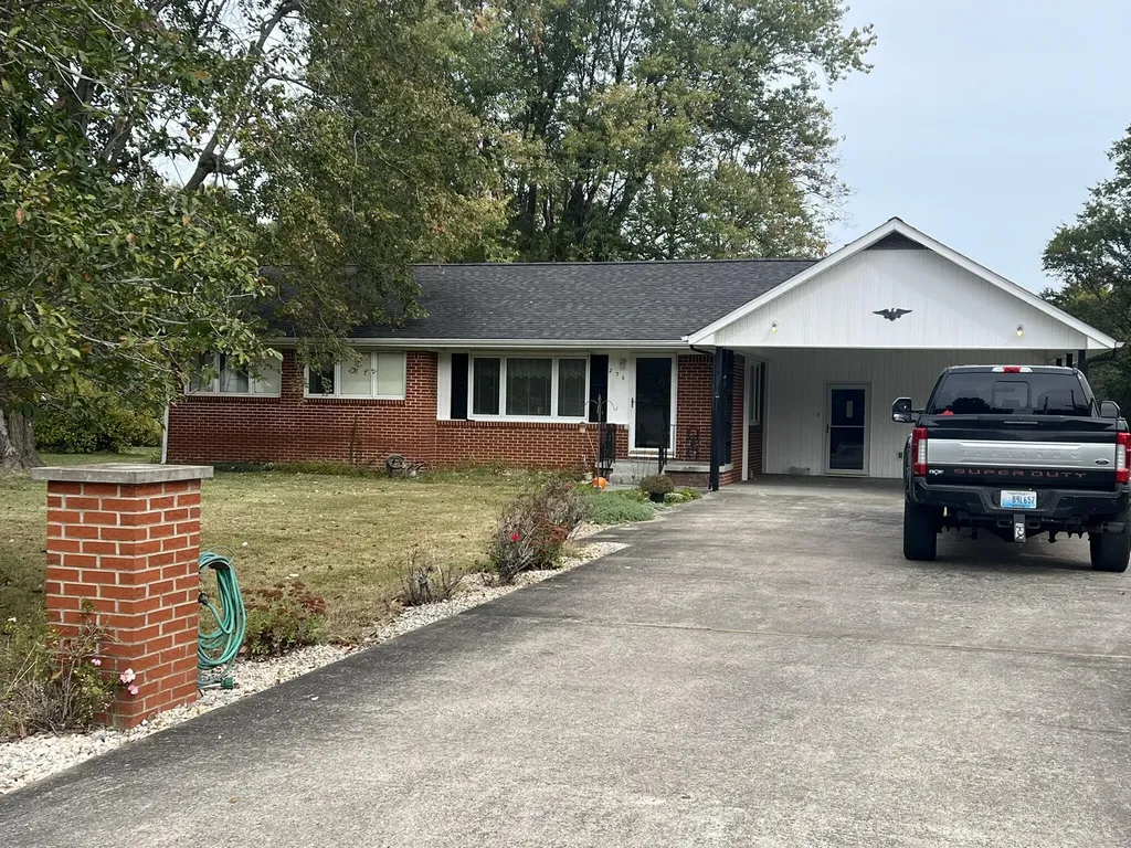 236 Gilhaven Drive Paducah KY 42003