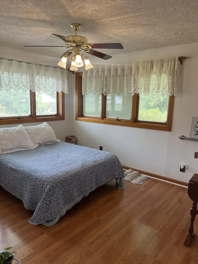 236 Gilhaven Drive Paducah KY 42003