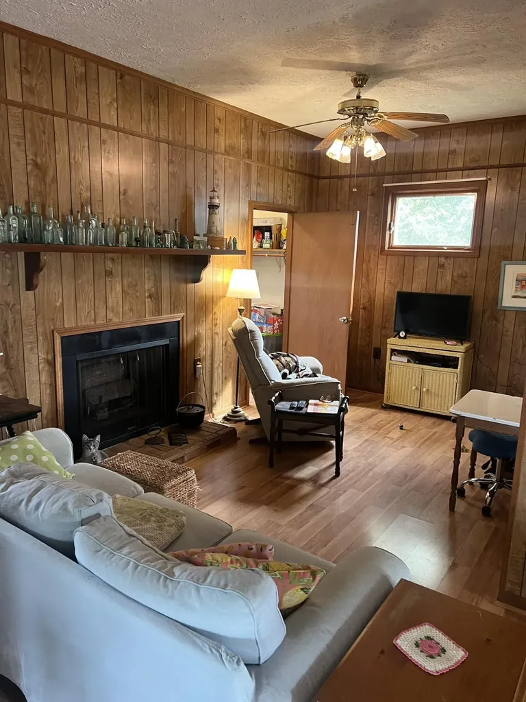 236 Gilhaven Drive Paducah KY 42003