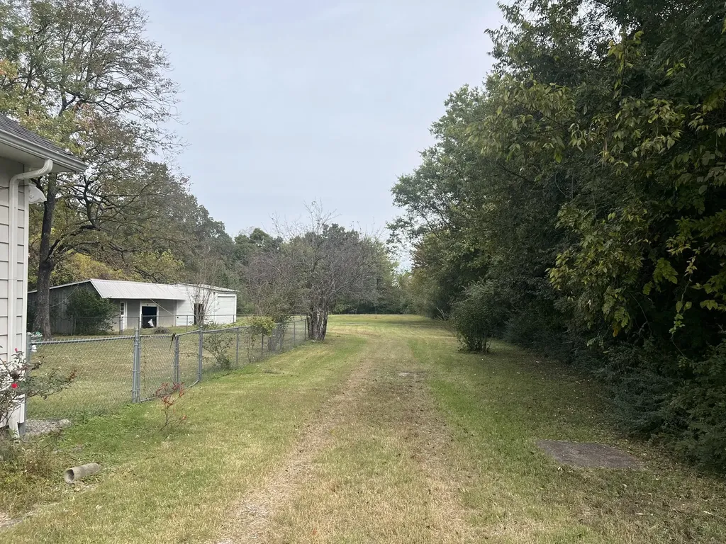 236 Gilhaven Drive Paducah KY 42003