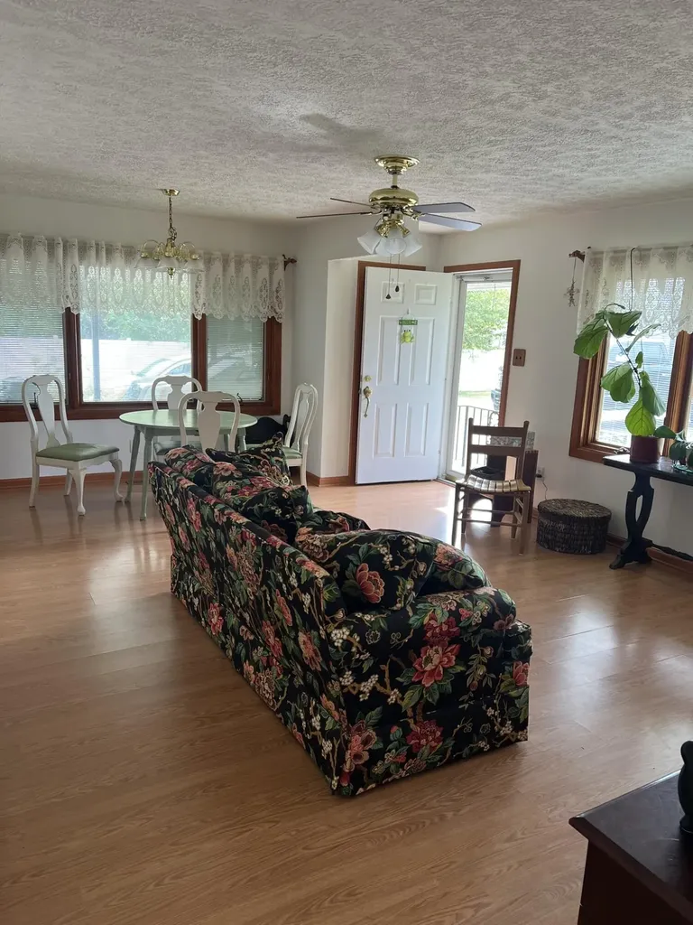 236 Gilhaven Drive Paducah KY 42003