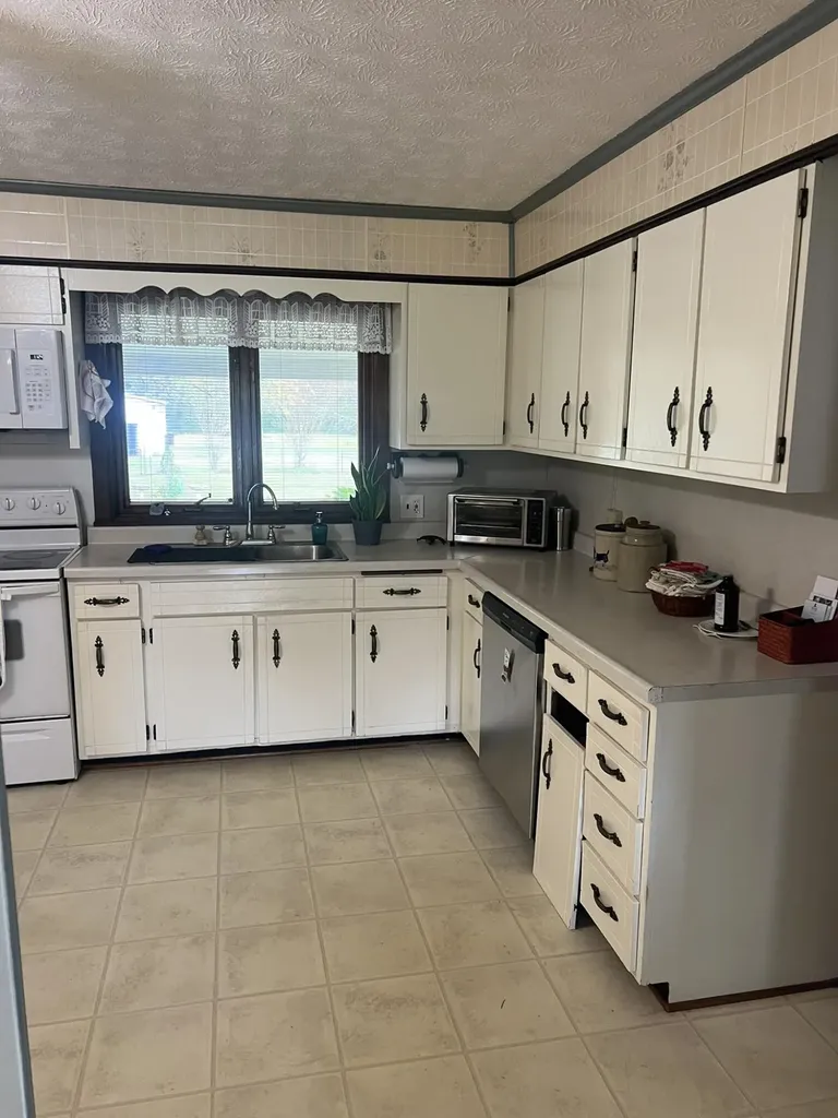 236 Gilhaven Drive Paducah KY 42003