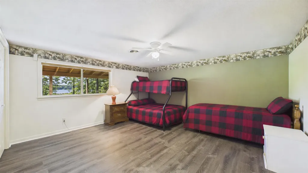 537 Algonquin Road Eddyville KY 42038