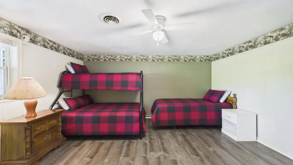 537 Algonquin Road Eddyville KY 42038