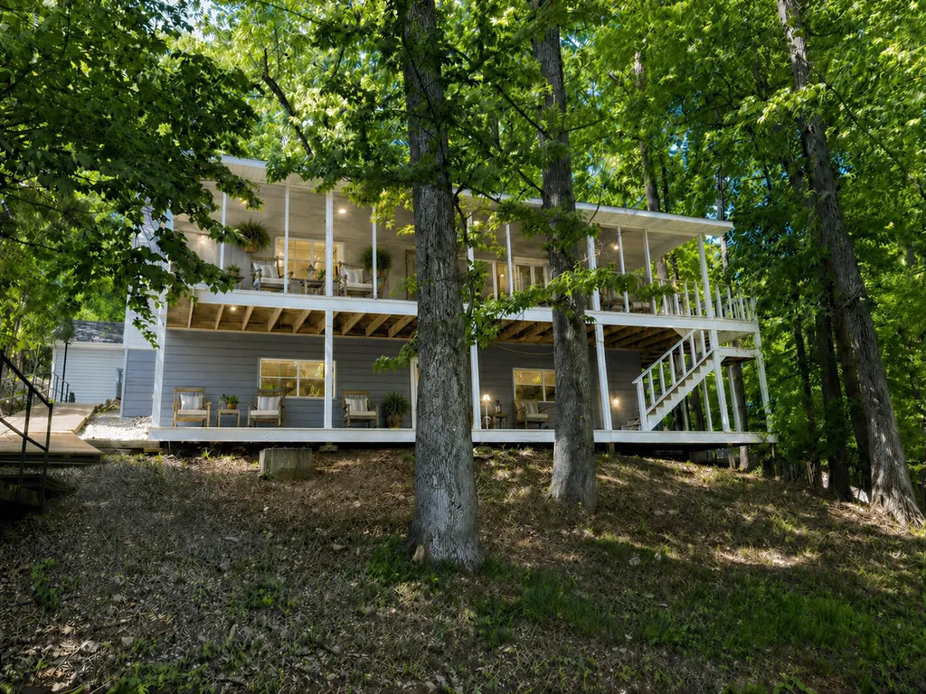537 Algonquin Road Eddyville KY 42038
