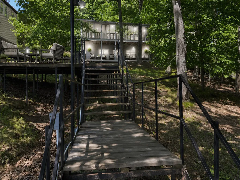 537 Algonquin Road Eddyville KY 42038
