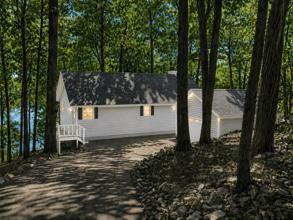 537 Algonquin Road Eddyville KY 42038